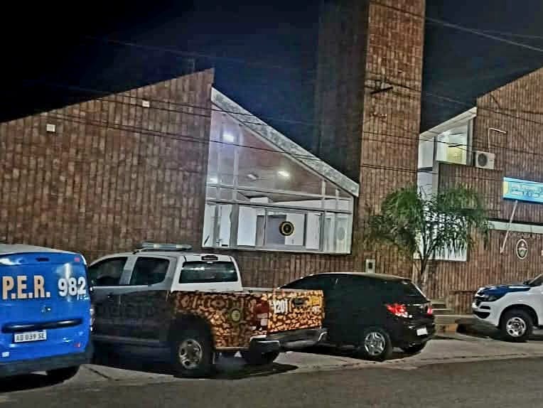 Balearon y dejaron heridos a dos policías de Abigeato en Santa Elena